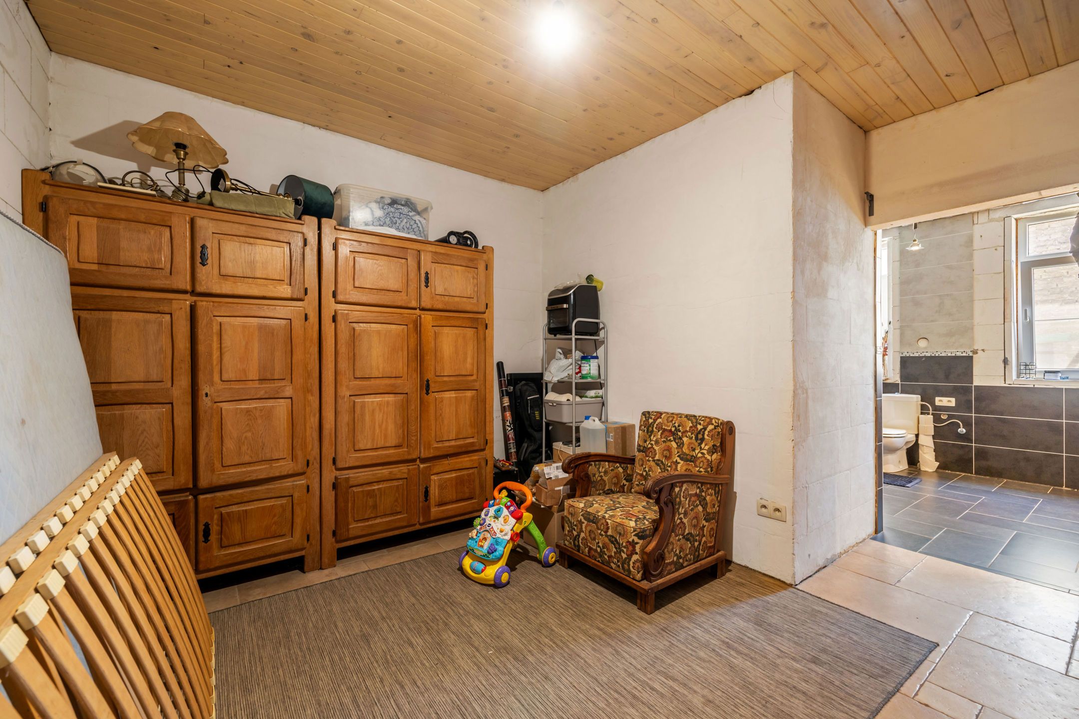 Te renoveren hoeve met schuur, loods en prachtige zichten foto 13