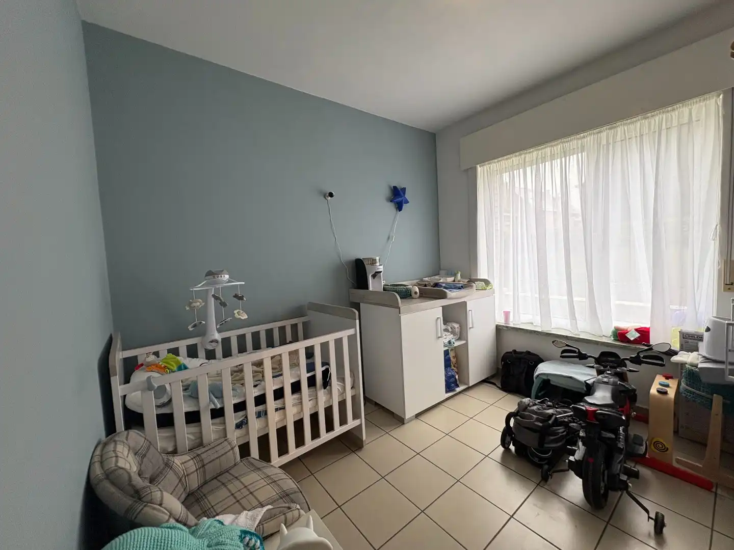 Ruime en gunstig gelegen gezinswoning met tuin foto 10