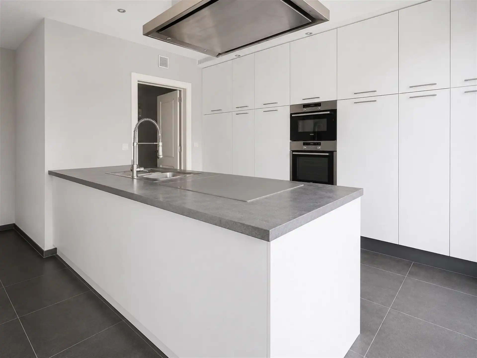 Luxueus appartement op 1e verd. (met stoellift) foto 3