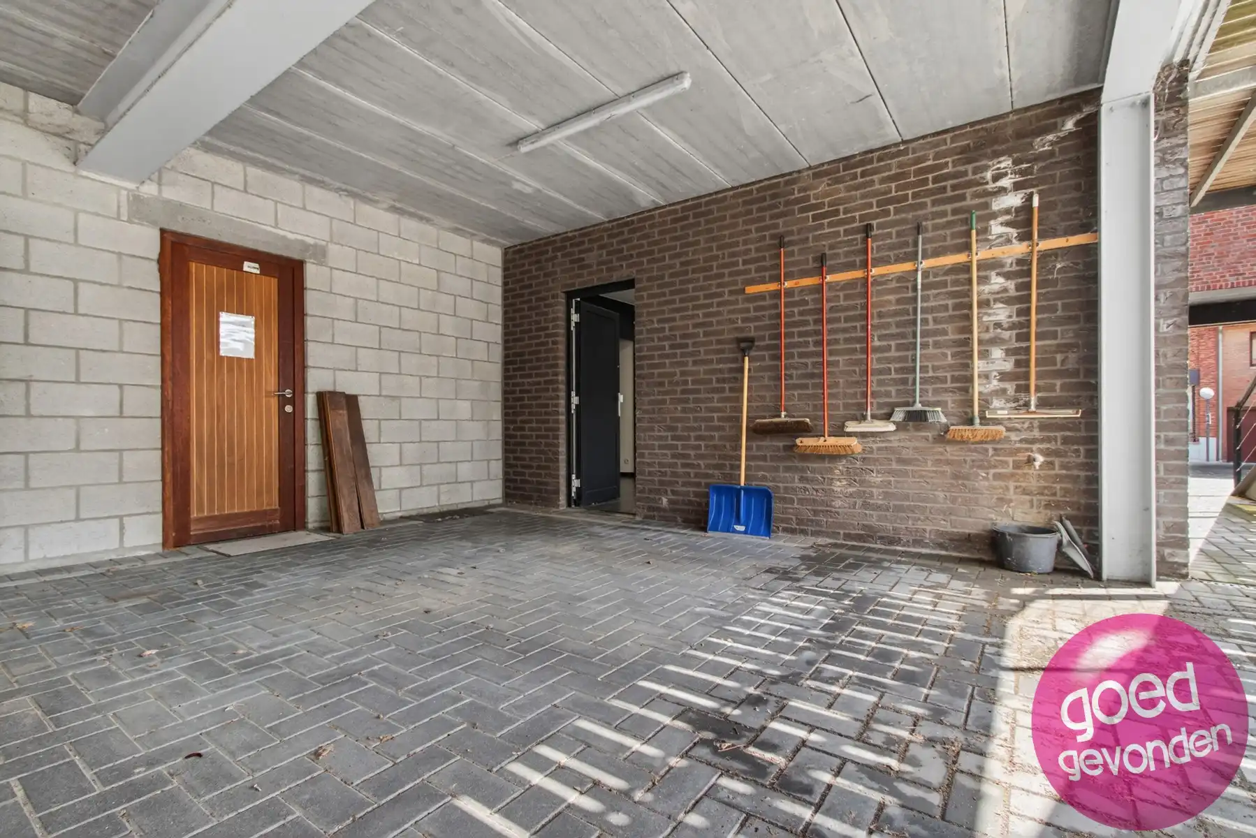 HANDEL-KANTOOR 140 M² - INSTAPKLAAR - PARKING  foto 22