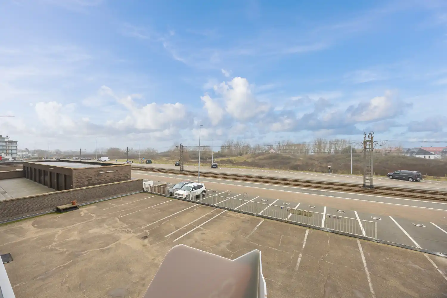 Lichtrijk éénslaapkamerappartement met zeezicht en zongericht terras op de Zeedijk foto 13