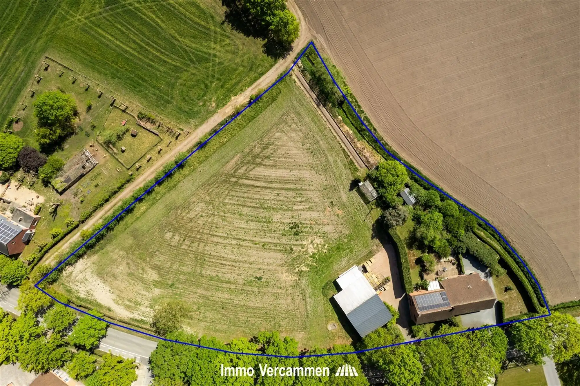 Karaktervolle, landelijke woning op 9319 m² te Onze-Lieve-Vrouw-Waver foto 2
