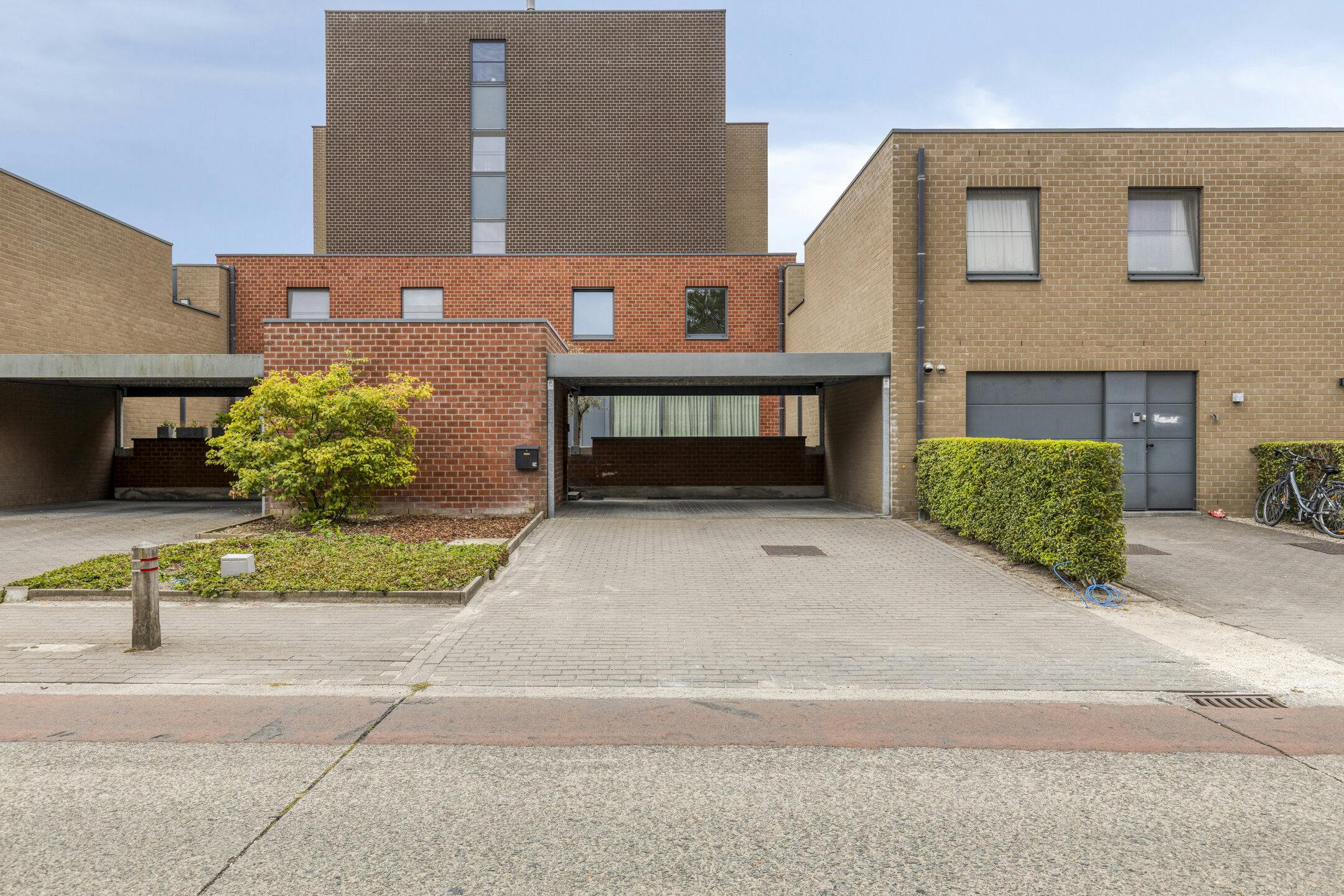 Instapklaar appartement in centrum Aalter foto 2