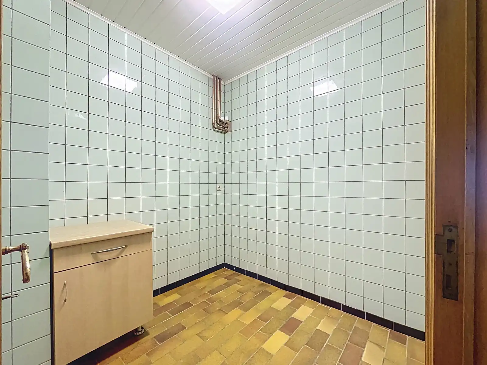 Rustig gelegen, halfopen Bungalow met véél potentieel! foto 11