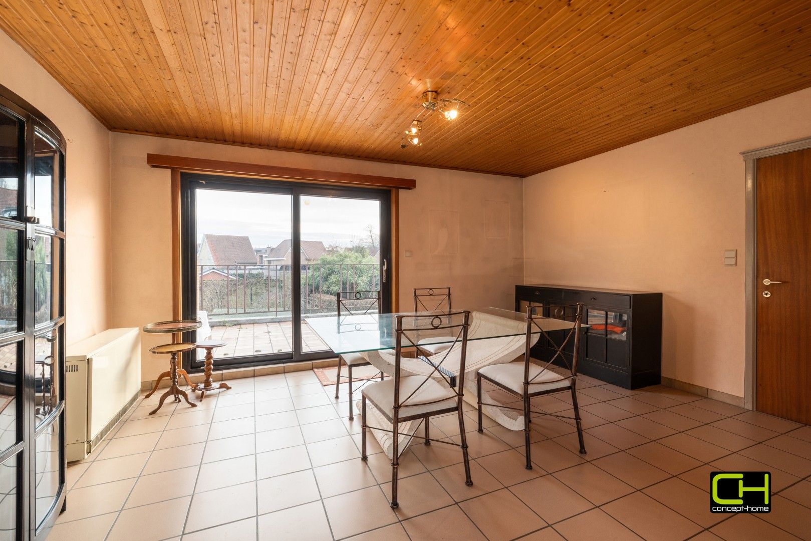 Ruim en lichtrijk appartement met groot terras in Lievegem foto 5