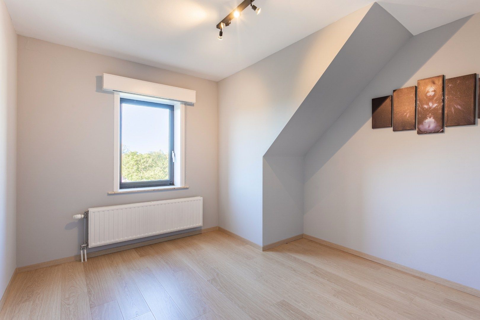 Instapklaar 2 slpk. appartement centrum Halle foto 10