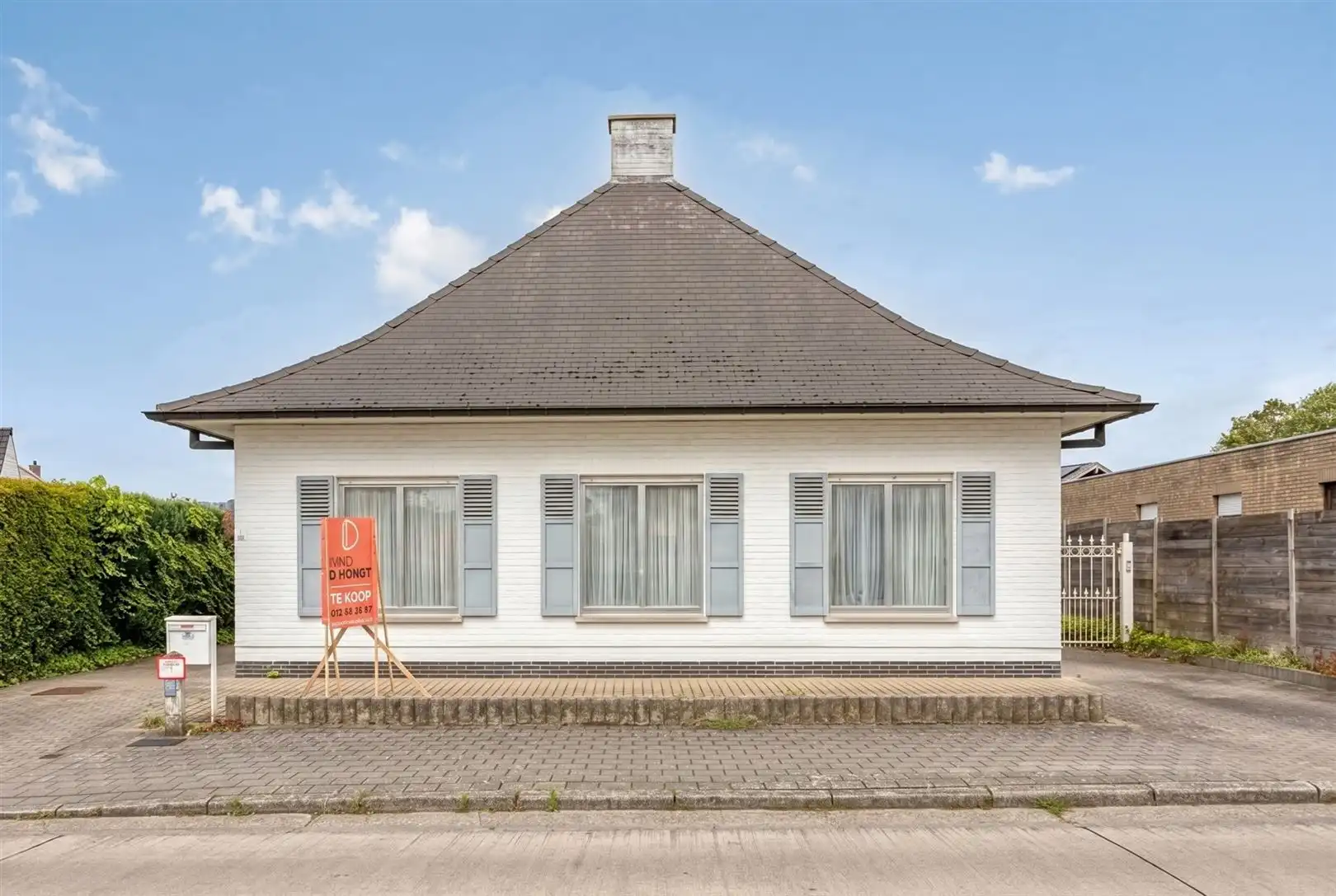 Villa met achterliggend kantoorgebouw foto 4