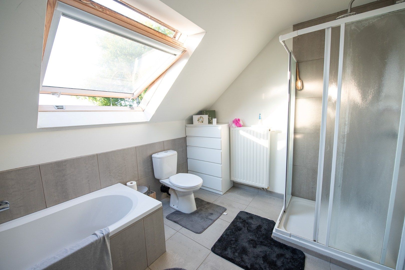 Moderne halfopen woning te Zulte! foto 8