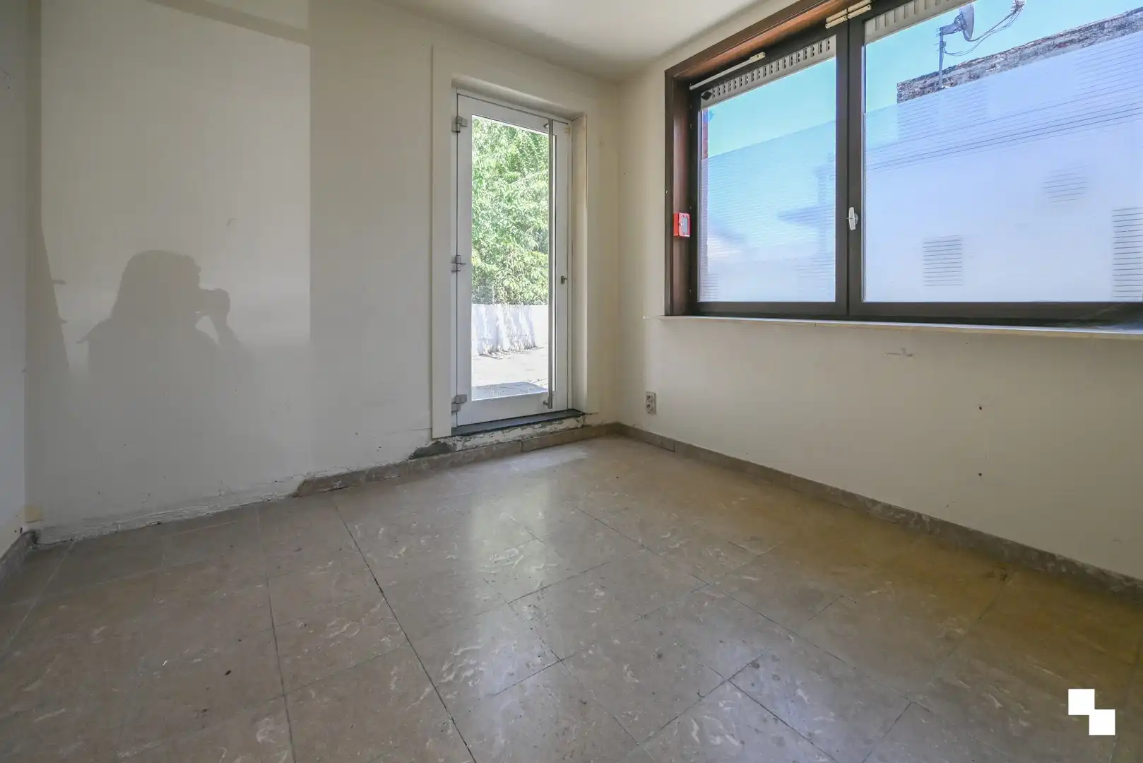 Uiterst goed gelegen commerciële ruimte te Bosmolens foto 14