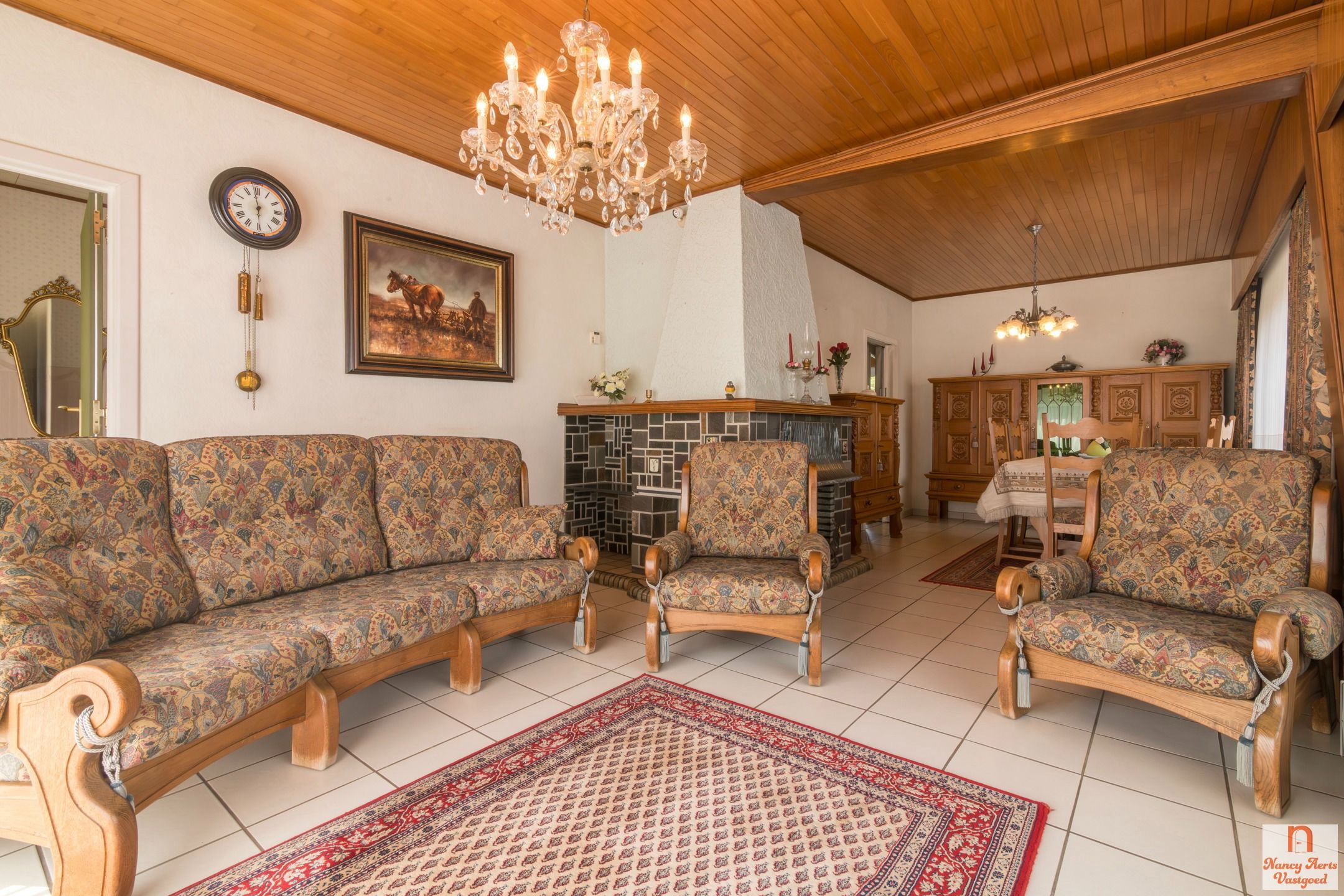 Vrijstaande, goed onderhouden woning op 20 are grond foto 7
