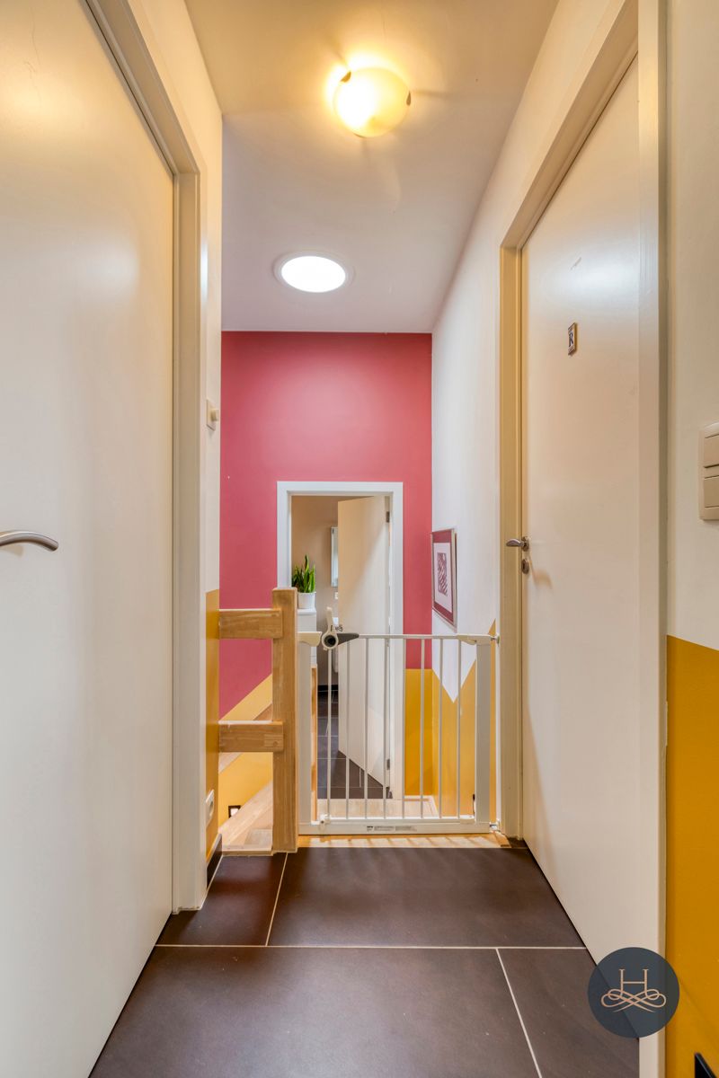 Gezellige en moderne halfopen woning met leuke tuin foto 10