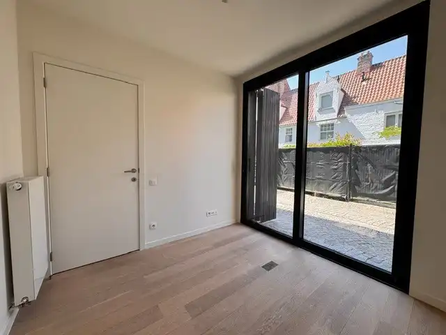 STAPELWONING met GARAGE te BRUGGE foto 4