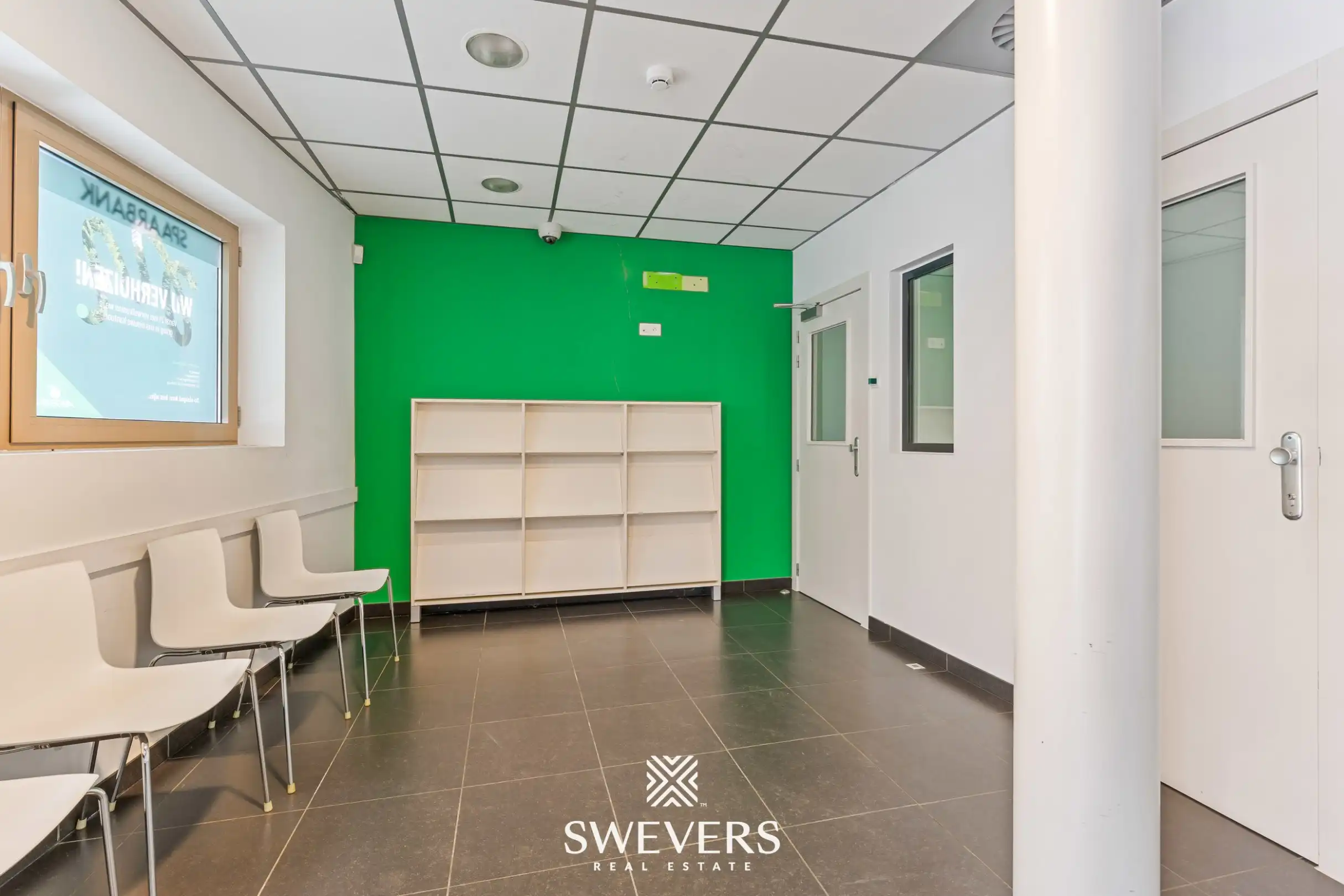 Instapklaar handelspand (161 m²) in Beringen-Centrum foto 3