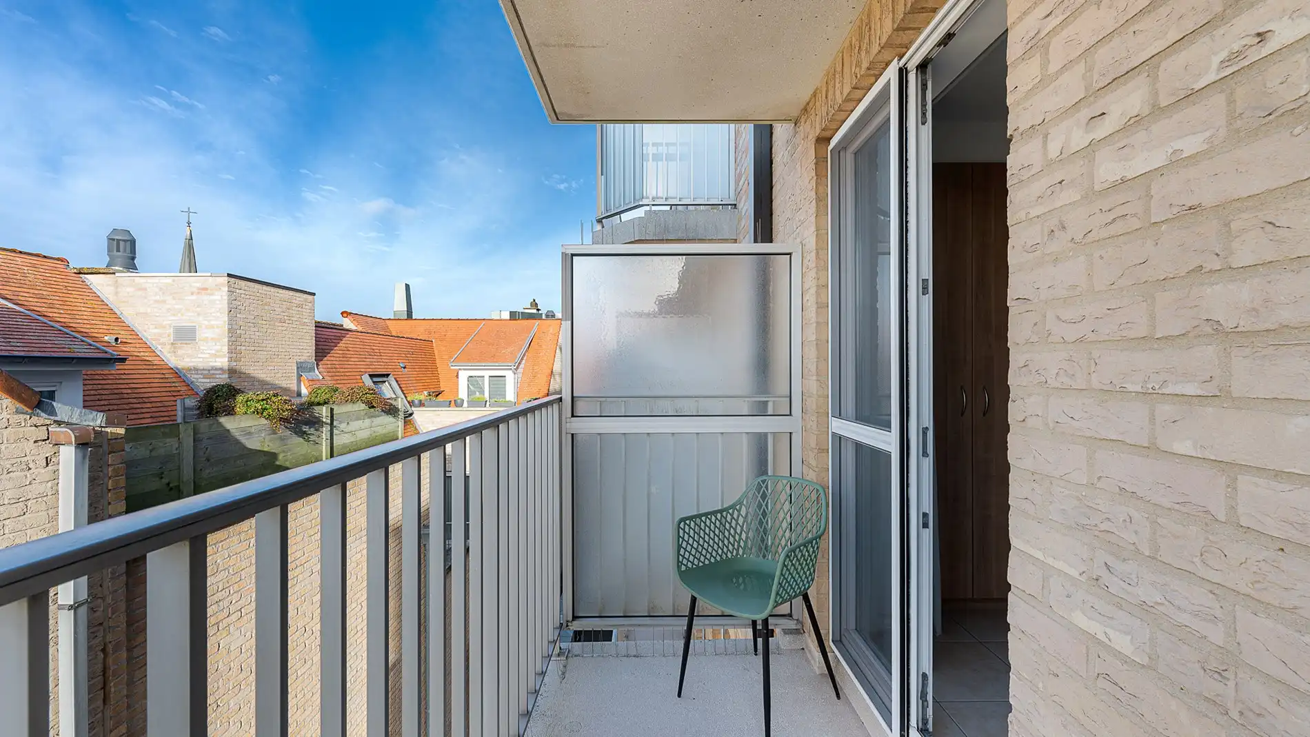Appartement met open zicht te koop in de Lippenslaan foto 3
