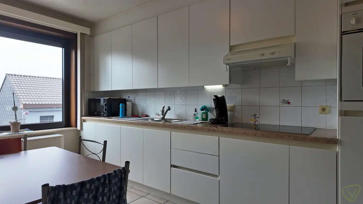 Instapklaar appartement met twee slaapkamers en parkeerplaats inbegrepen! foto 7