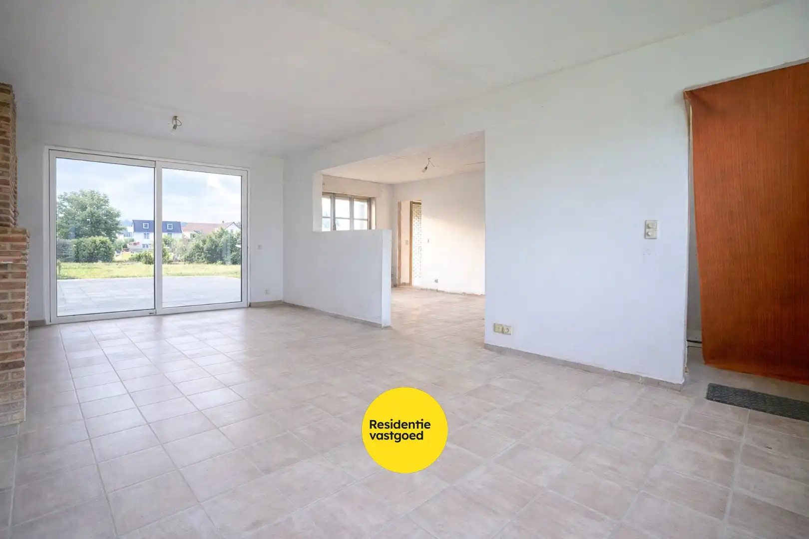 Verder af te werken woning op 844 m² te Houthulst! foto 3