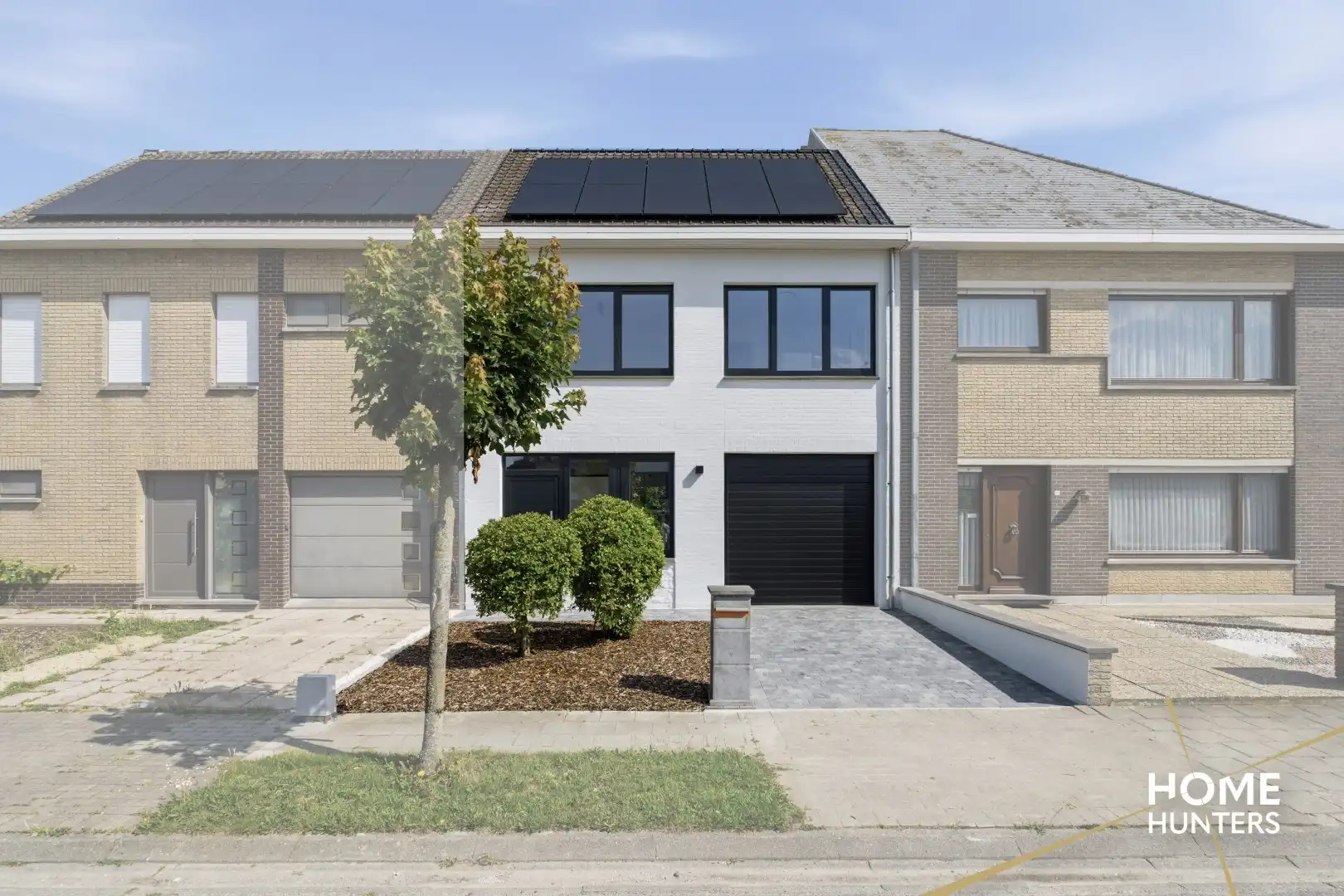 Volledig gerenoveerde woning met 3 slaapkamers, garage, ruime oprit en zonnige tuin in een rustige buurt van Ieper foto 42
