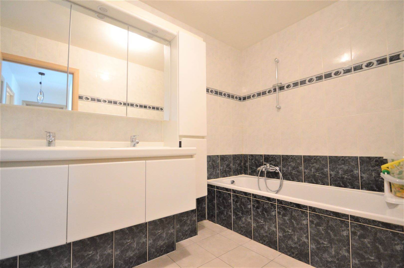 Ruim duplex appartement gelegen te Appels foto 9