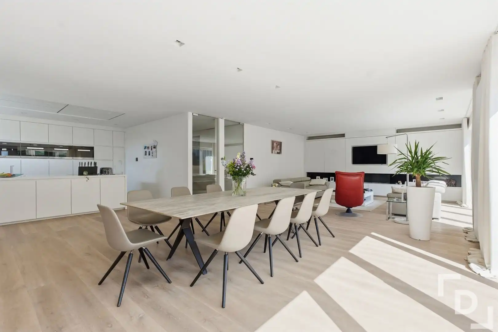 Moderne villa met hoogwaardige afwerking op topligging! foto 3