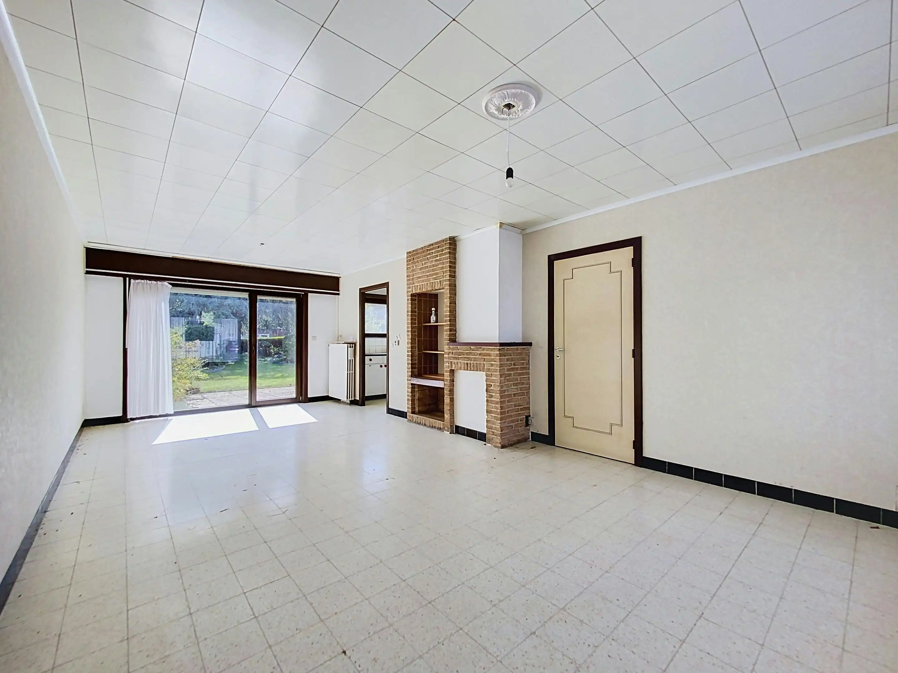Te renoveren huis met 5 slaapkamers en tuin te koop in Heist foto 3
