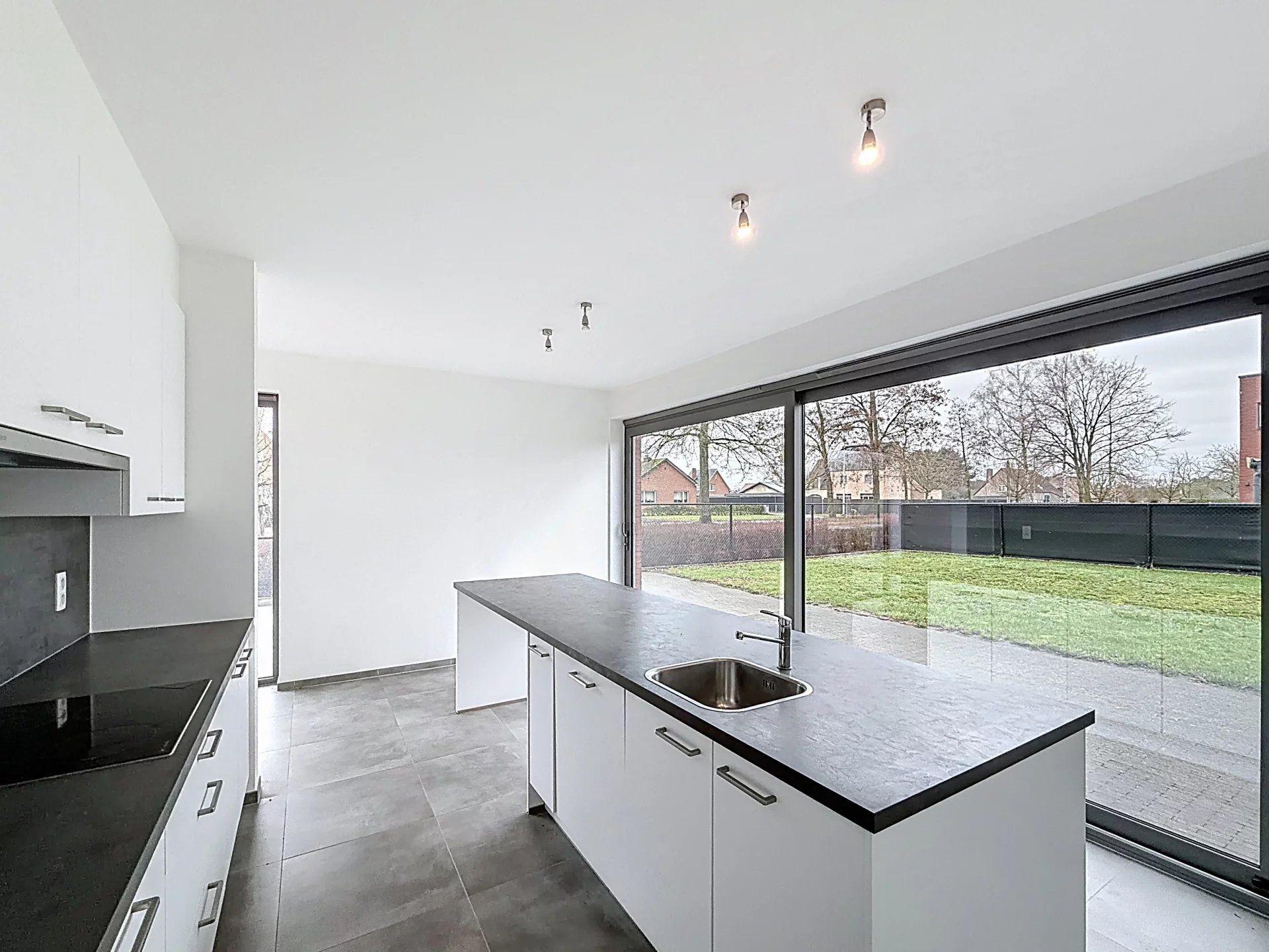 Energiezuinige woning met 3 slaapkamers en tuin. foto 8