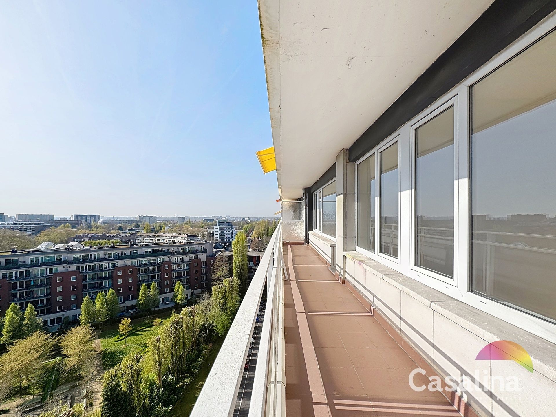 Appartement + terras met panoramisch zicht  foto 2
