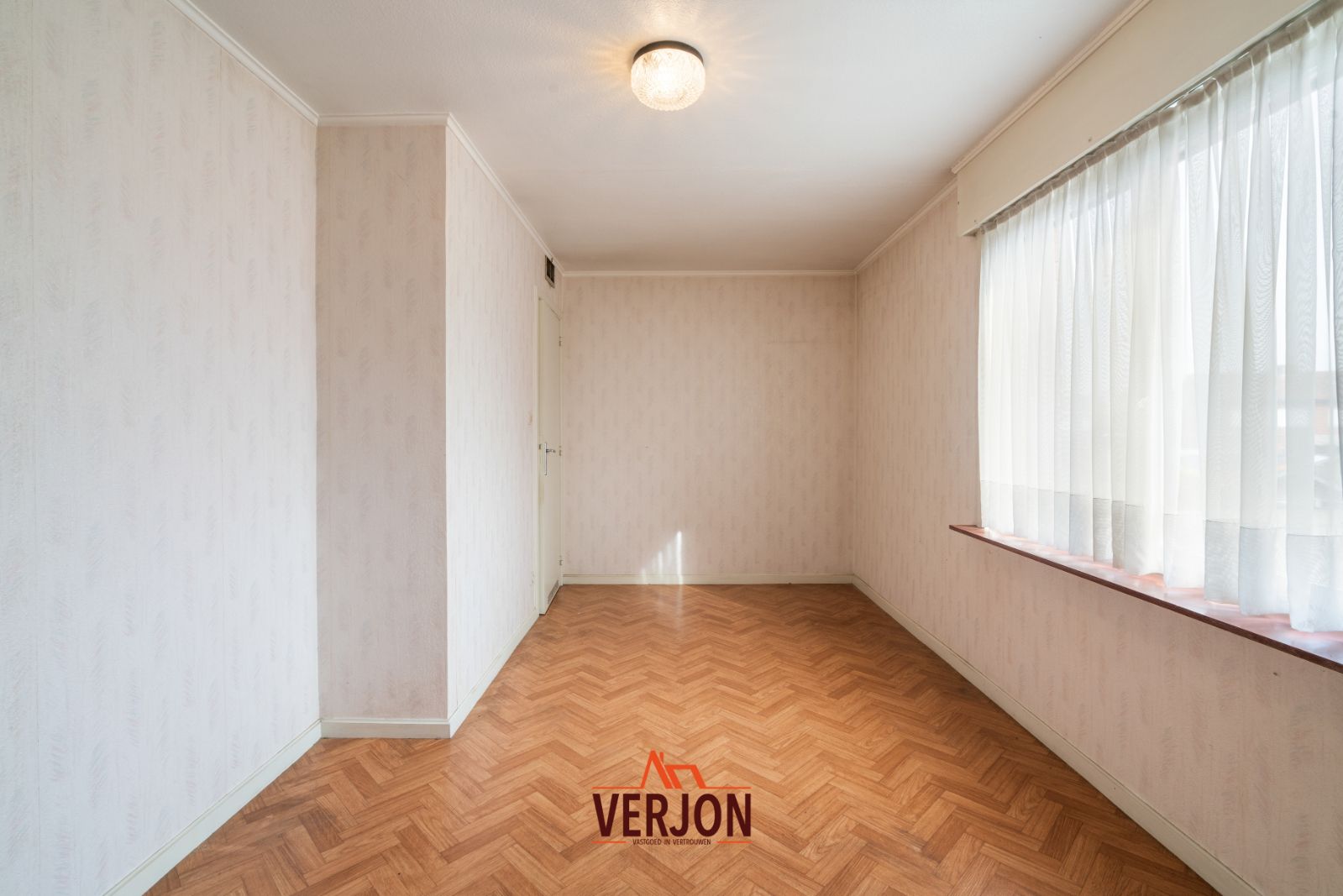 Woning met zuidgerichte tuin te koop in Kachtem! foto 11