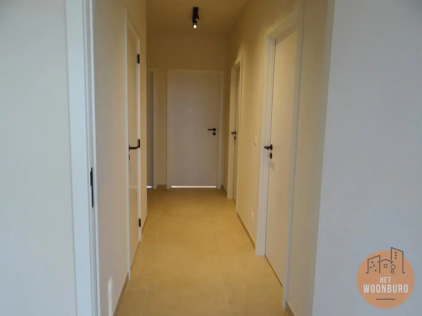 Nieuwbouw appartement 2 slpks, terras en autostaanplaats foto 5