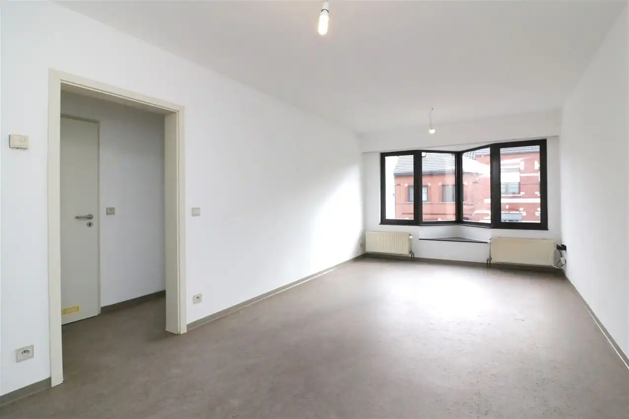 App. met één slaapkamer, autostaanplaats, nabij centrum foto 2