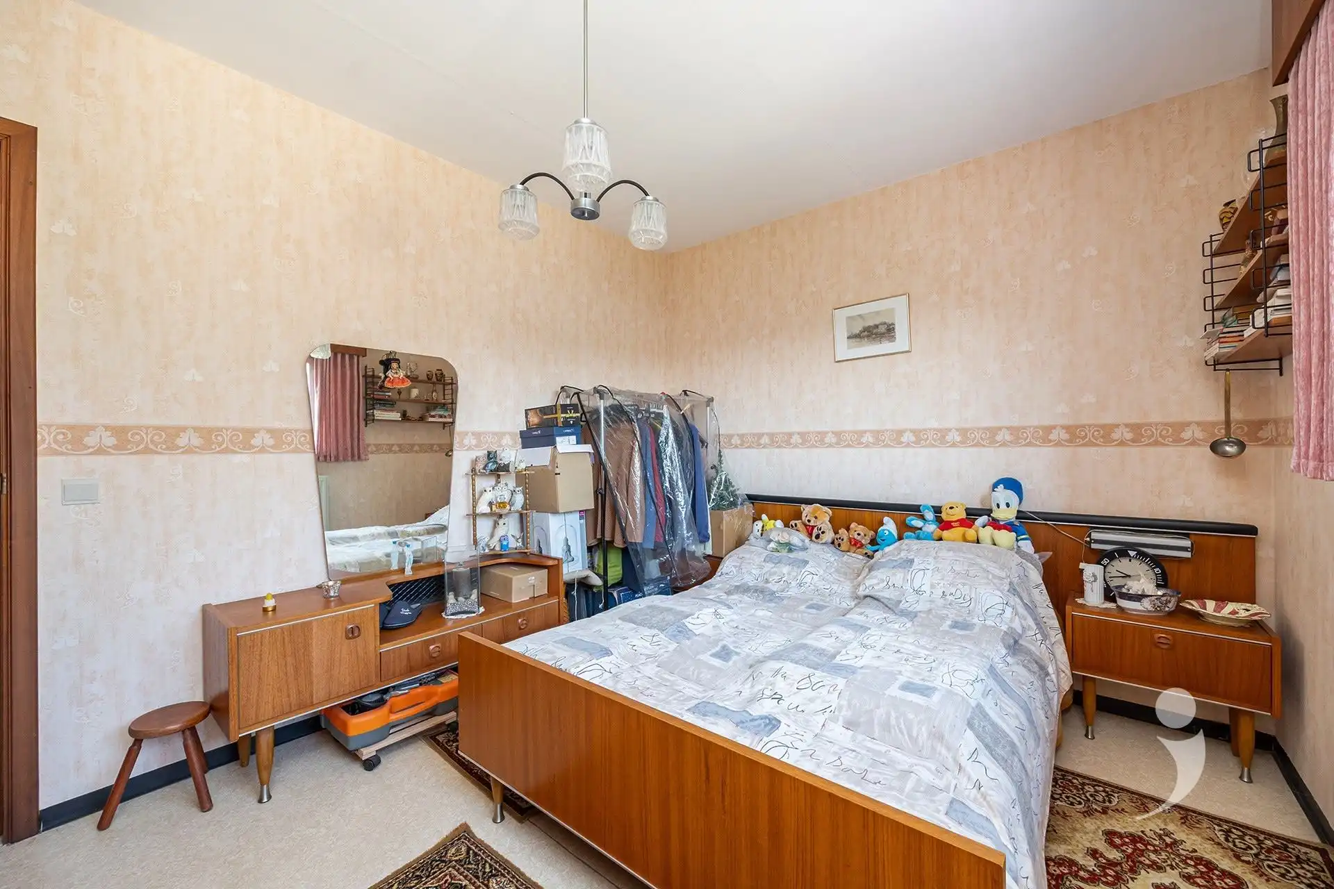 Te renoveren alleenstaande woning met zuidgerichte tuin en weids uitzicht foto 17