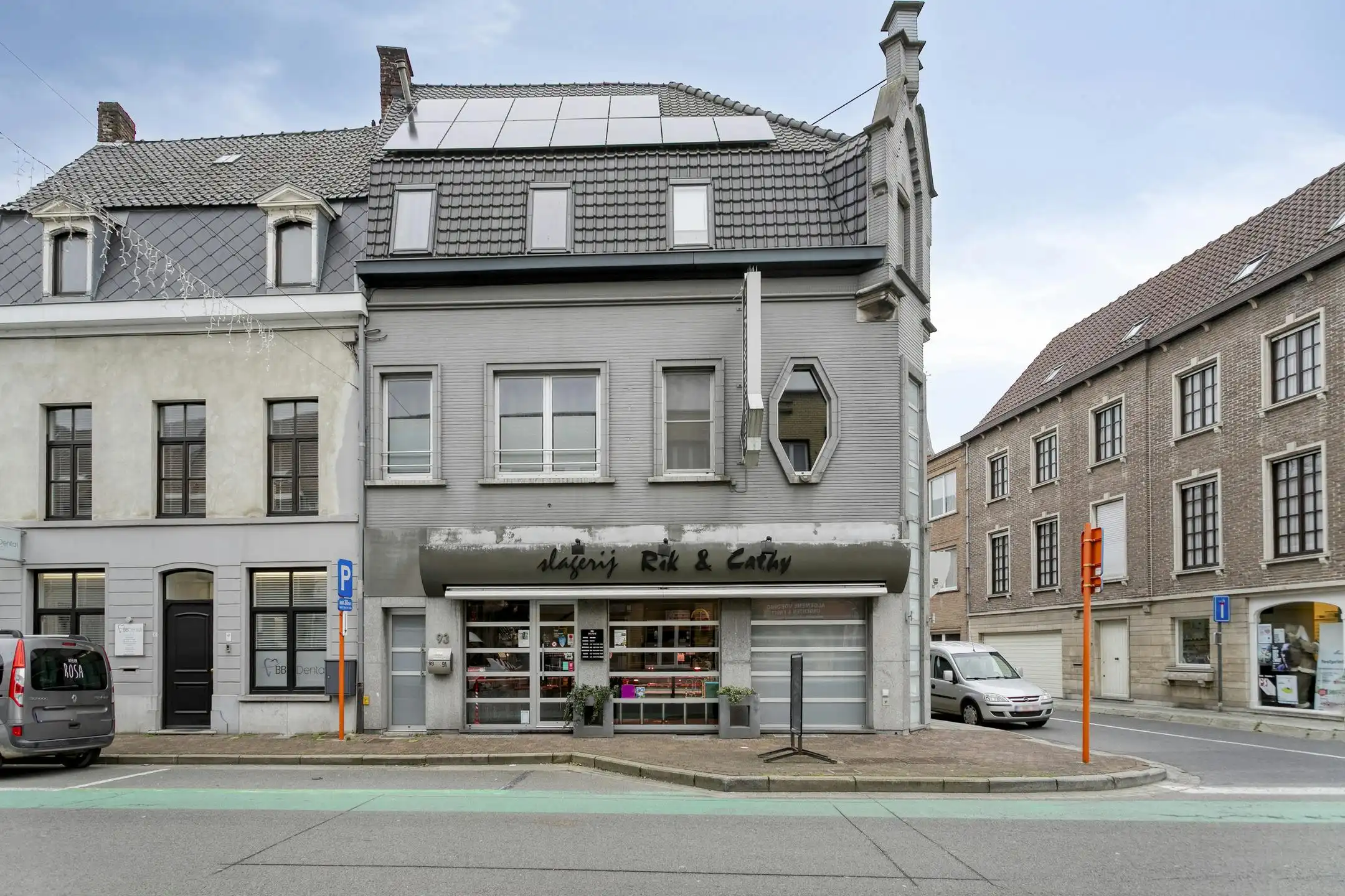 Handelspand met woonst te koop in centrum Menen foto 2