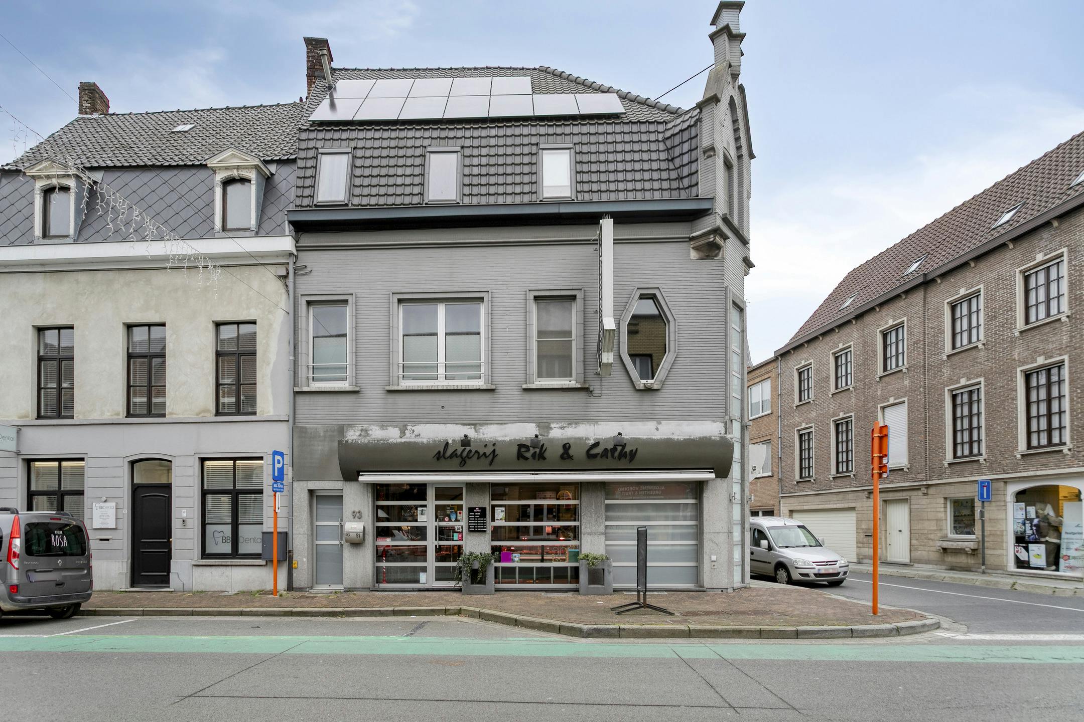 Handelspand met woonst te koop in centrum Menen foto 2