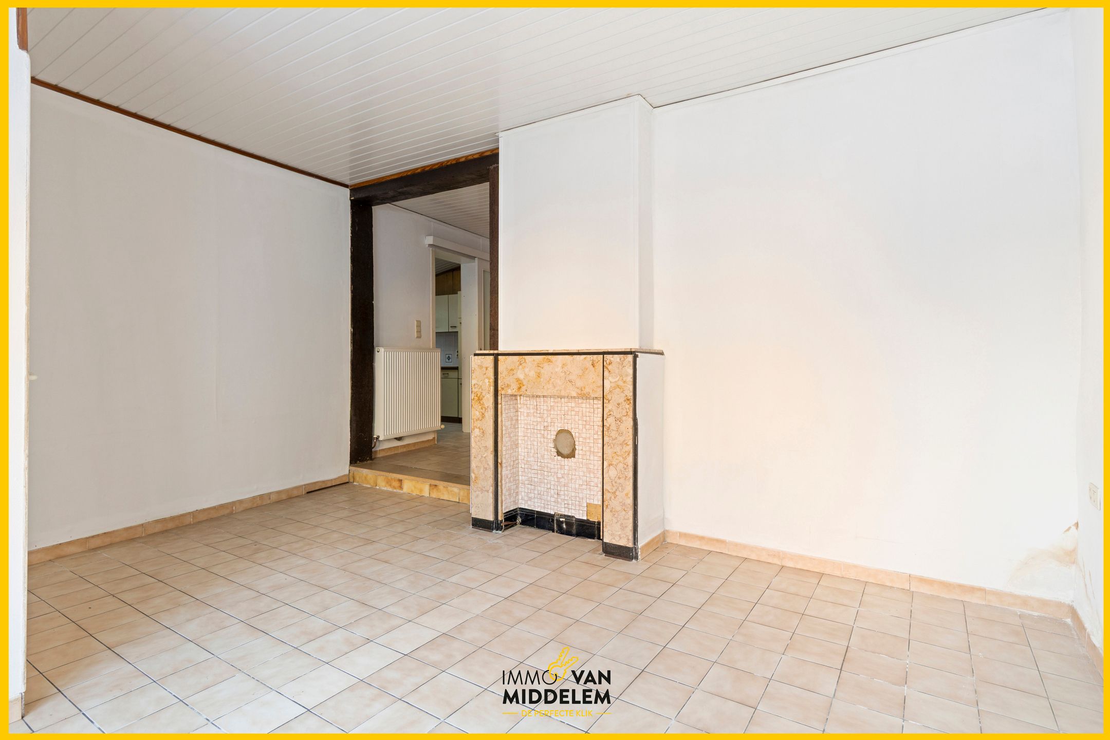 TE RENOVEREN WONING MET 2 KAMERS EN GARAGE foto 2