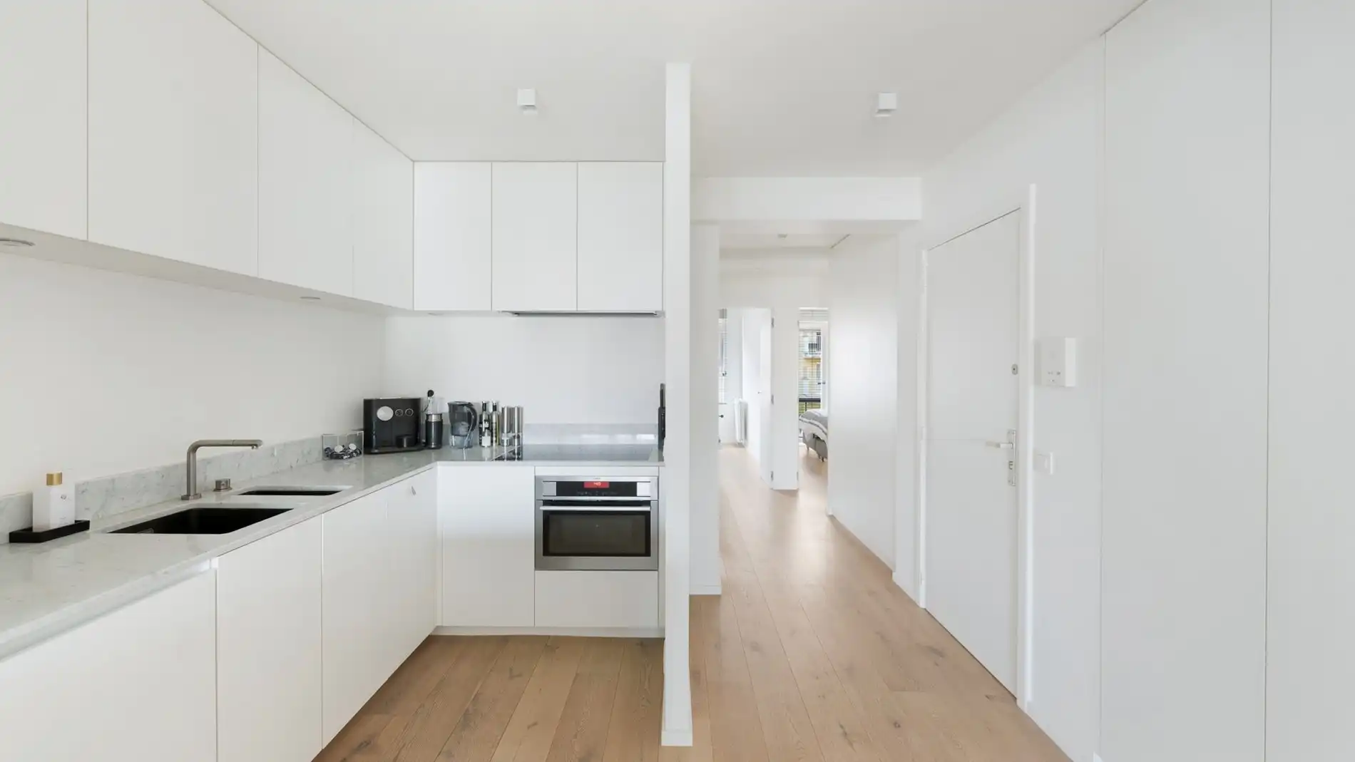 Appartement te koop in Knokke – Piers de Raveschootlaan foto 16