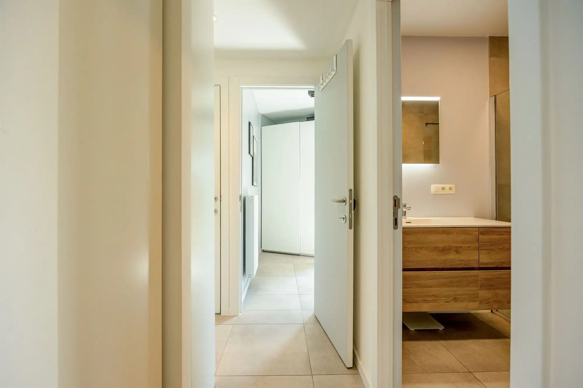 GLVapp. met 2 slaapkamers, tuin en staanplaats foto 10