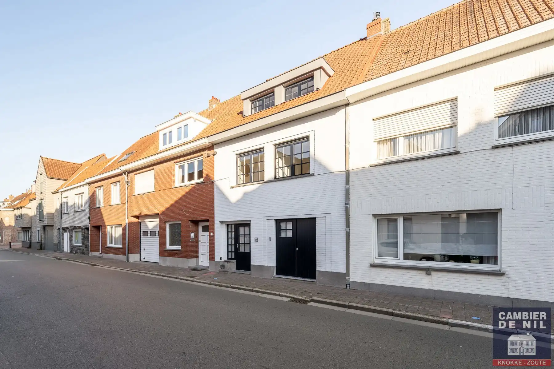 Instapklare, gemeubelde rijwoning met 5 slaapkamers en tuin – hartje Oud-Knokke foto 29