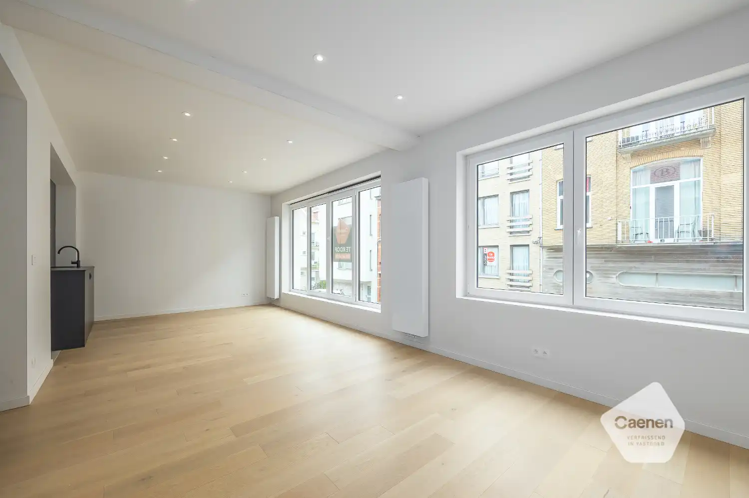 Gerenoveerd appartement te Mariakerke foto 2