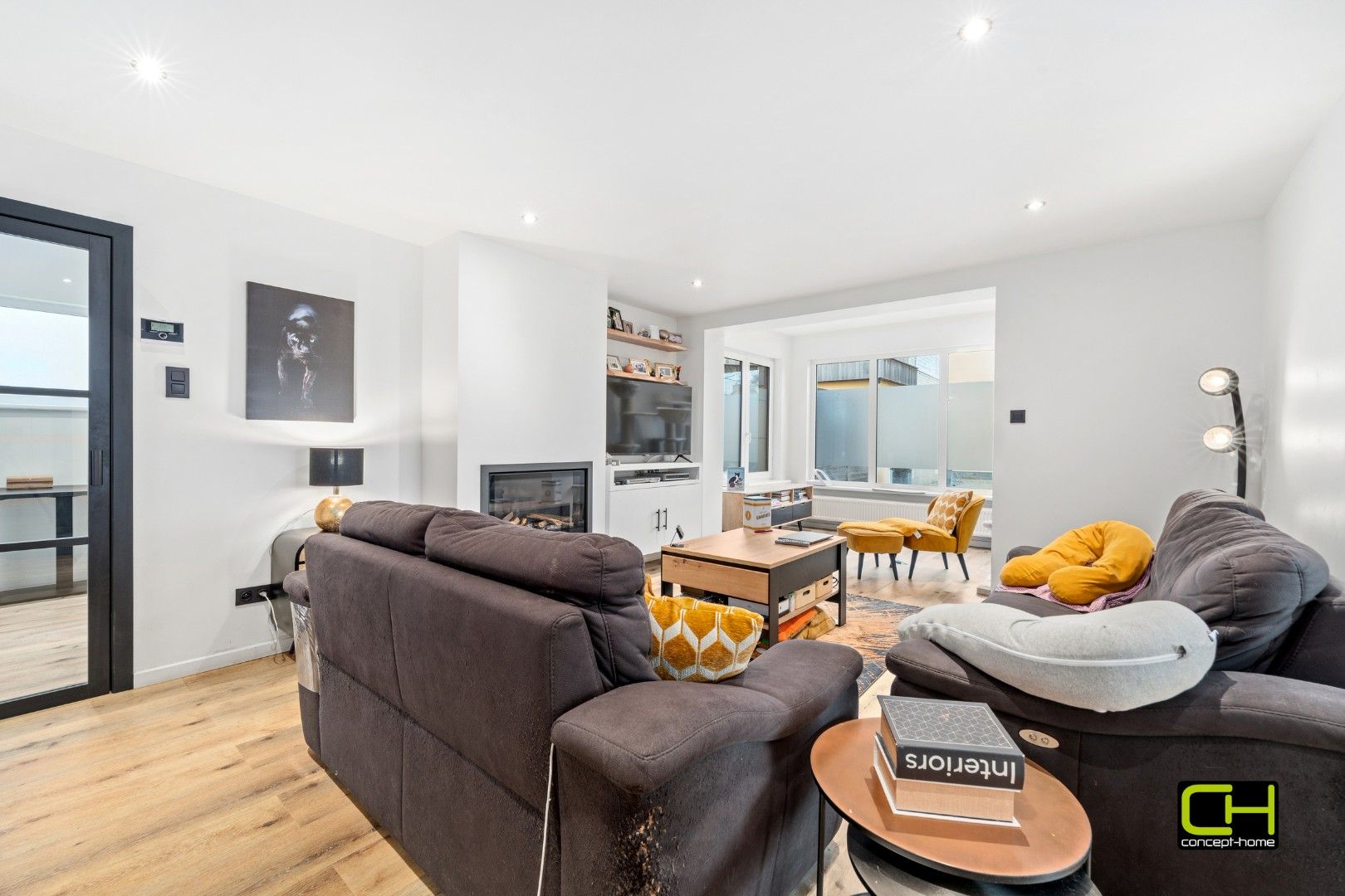 Ruime gezinswoning met drie slaapkamers te koop in Lovendegem foto 3