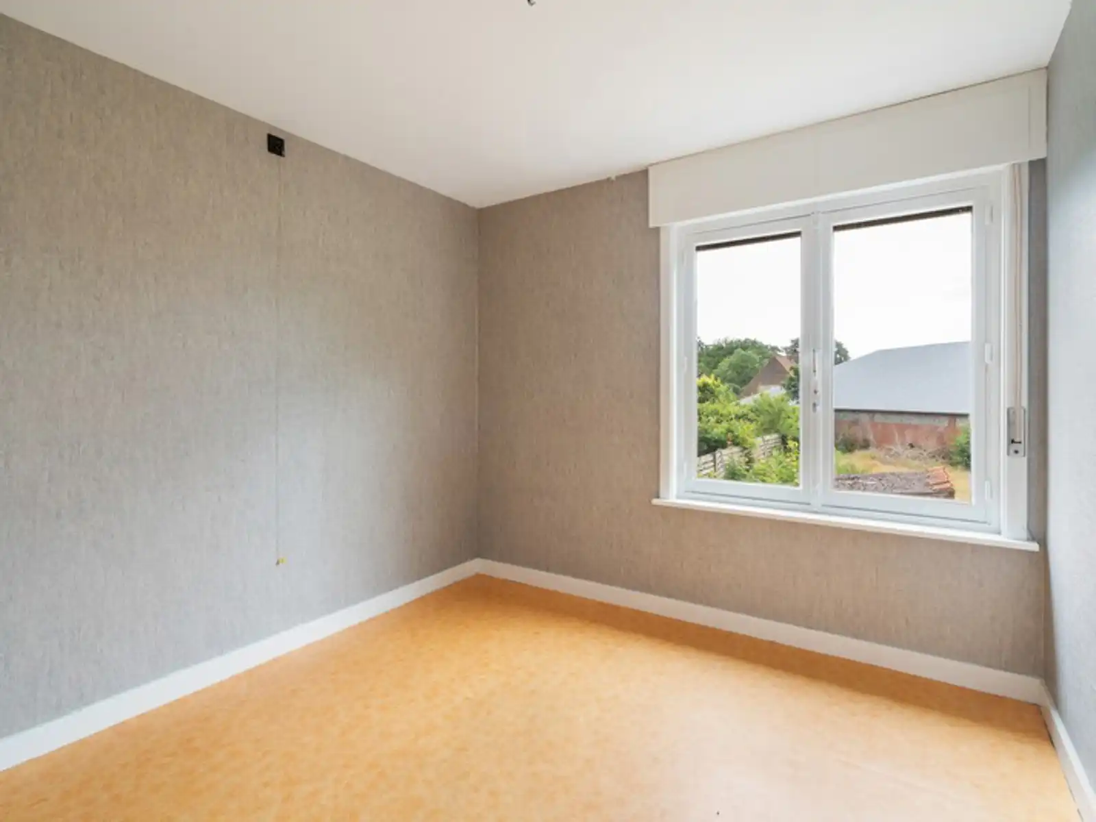 Renovatiepand op goede ligging foto 12