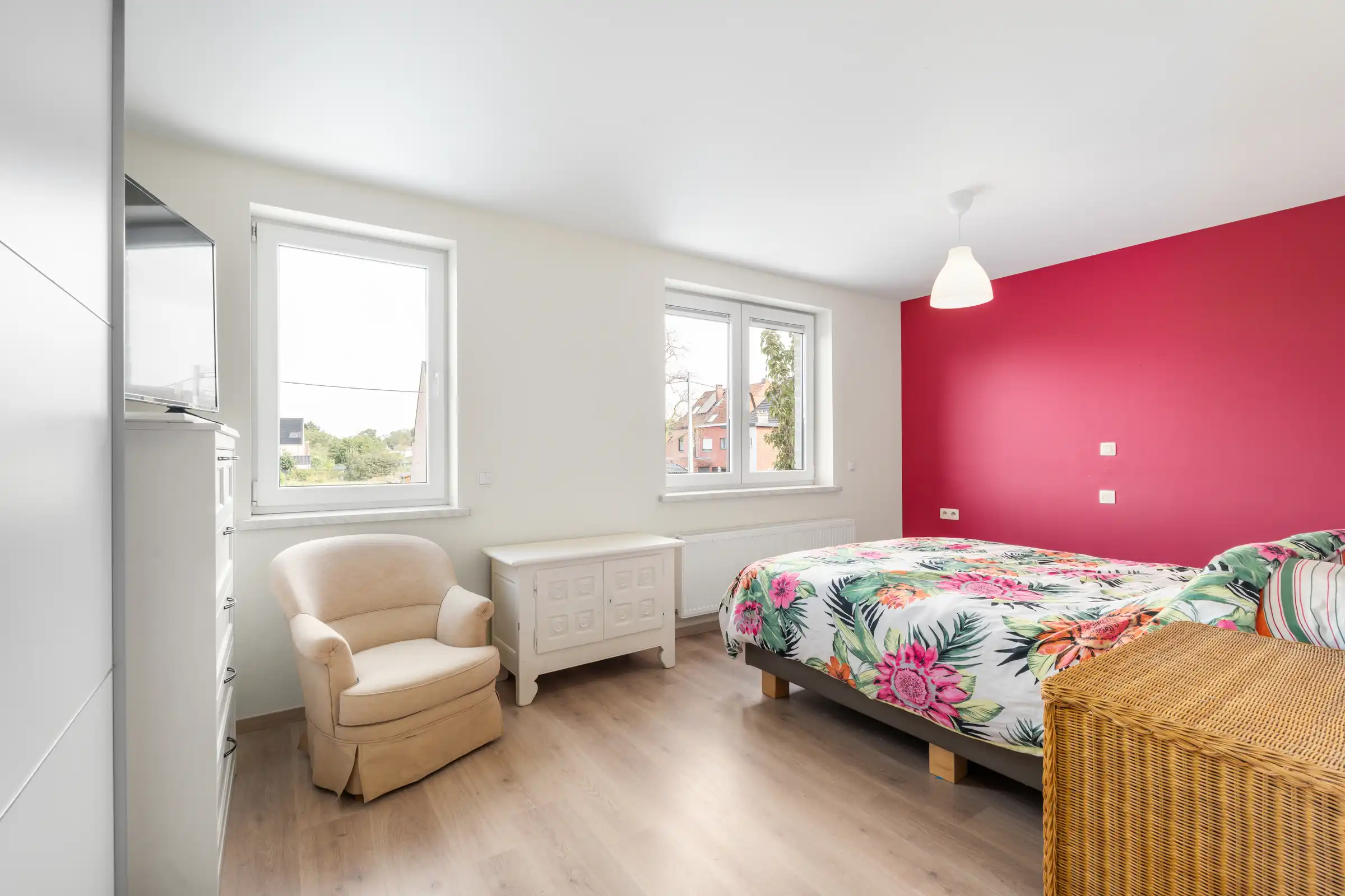Recente half open bebouwing op gunstige locatie foto 16
