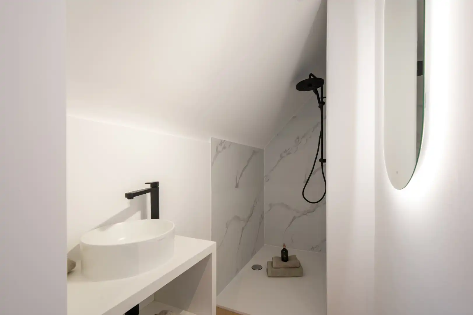 Ruime penthouse van 174 m² met vier slaapkamers en zonneterras foto 27