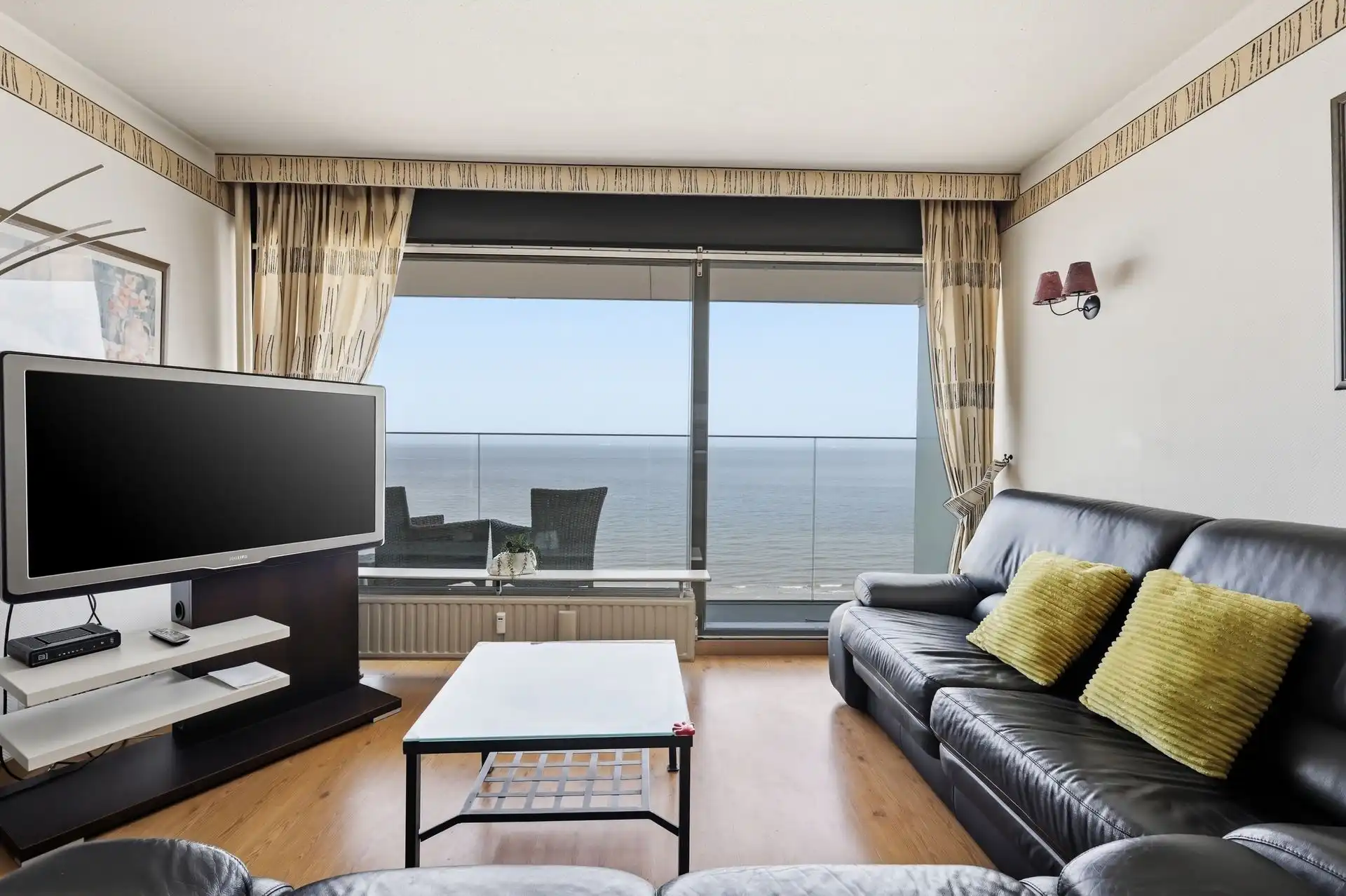 ZEEZICHT/ PANORAMISCH UITZICHT foto {{pictureIndex}}