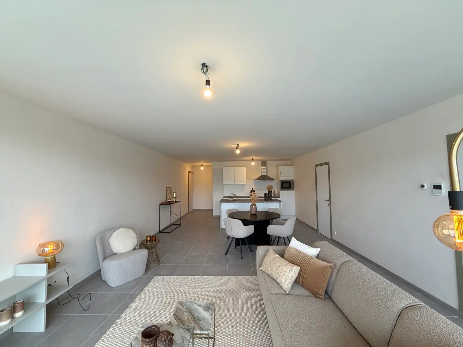 Appartement te koop foto {{pictureIndex}}