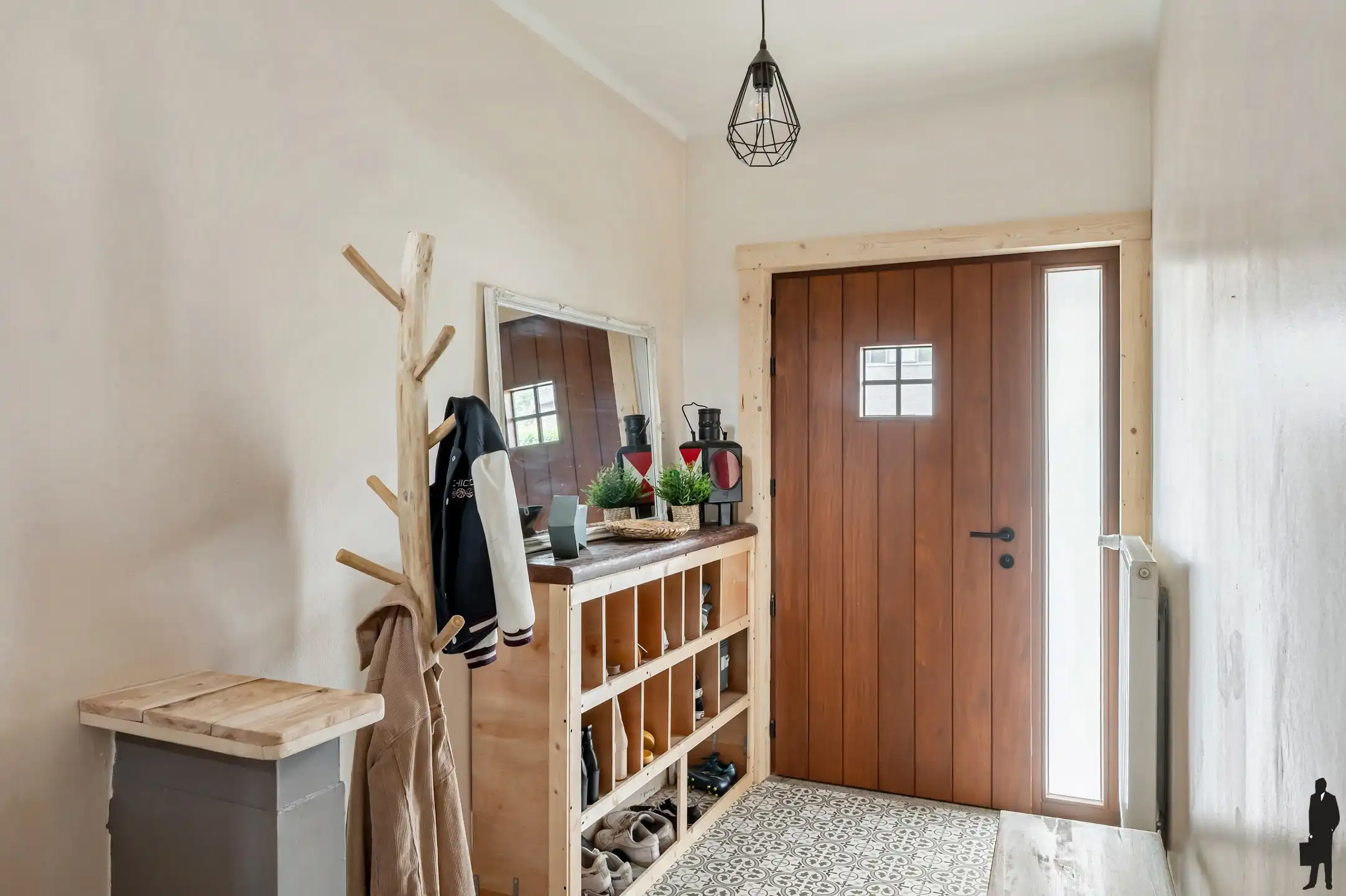 Smaakvol gerenoveerde vrijstaande woning met 4 slaapkamers, zonnige tuin  te Essen - Wildert foto 3