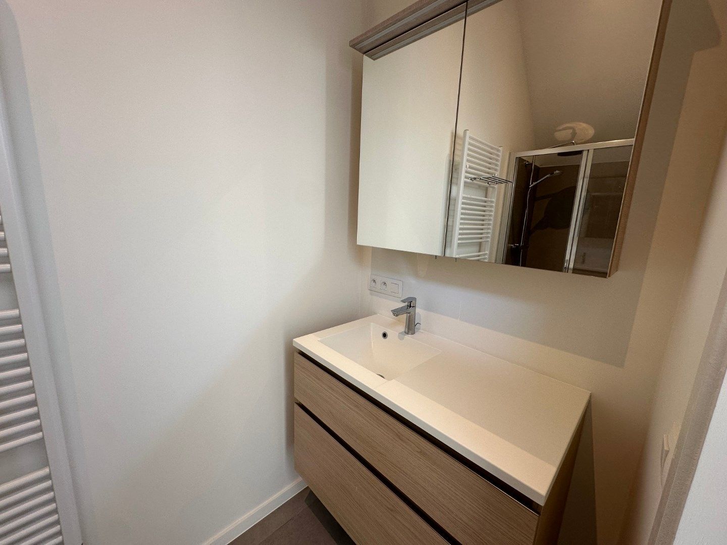 Te huur op jaarbasis – modern appartement in Sint-Idesbald foto 11