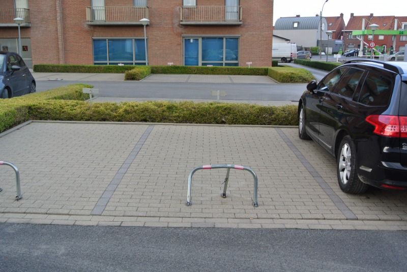 Autostaanplaats te huur te Roeselare foto 2