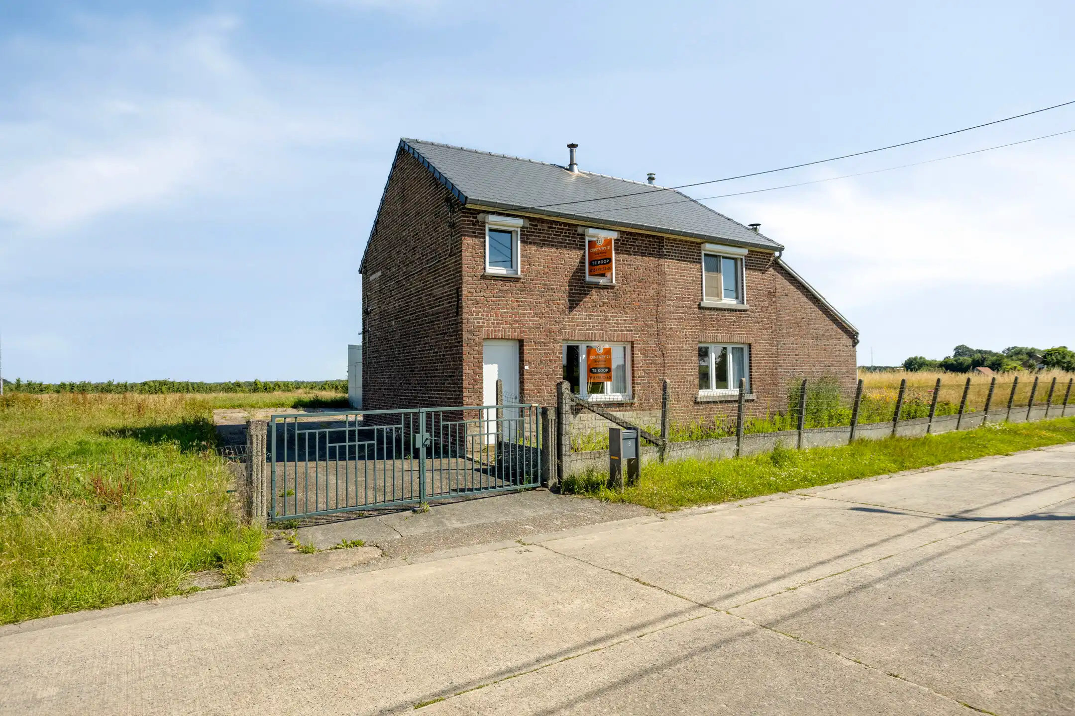 Te renoveren woning op een uniek perceel van 26are foto 2