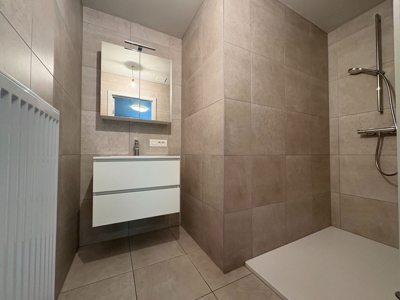 Recent nieuwbouwappartement in hartje Torhout foto 8