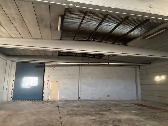 4 magazijnen met verschillende afmetingen in Sint-Niklaas foto 2