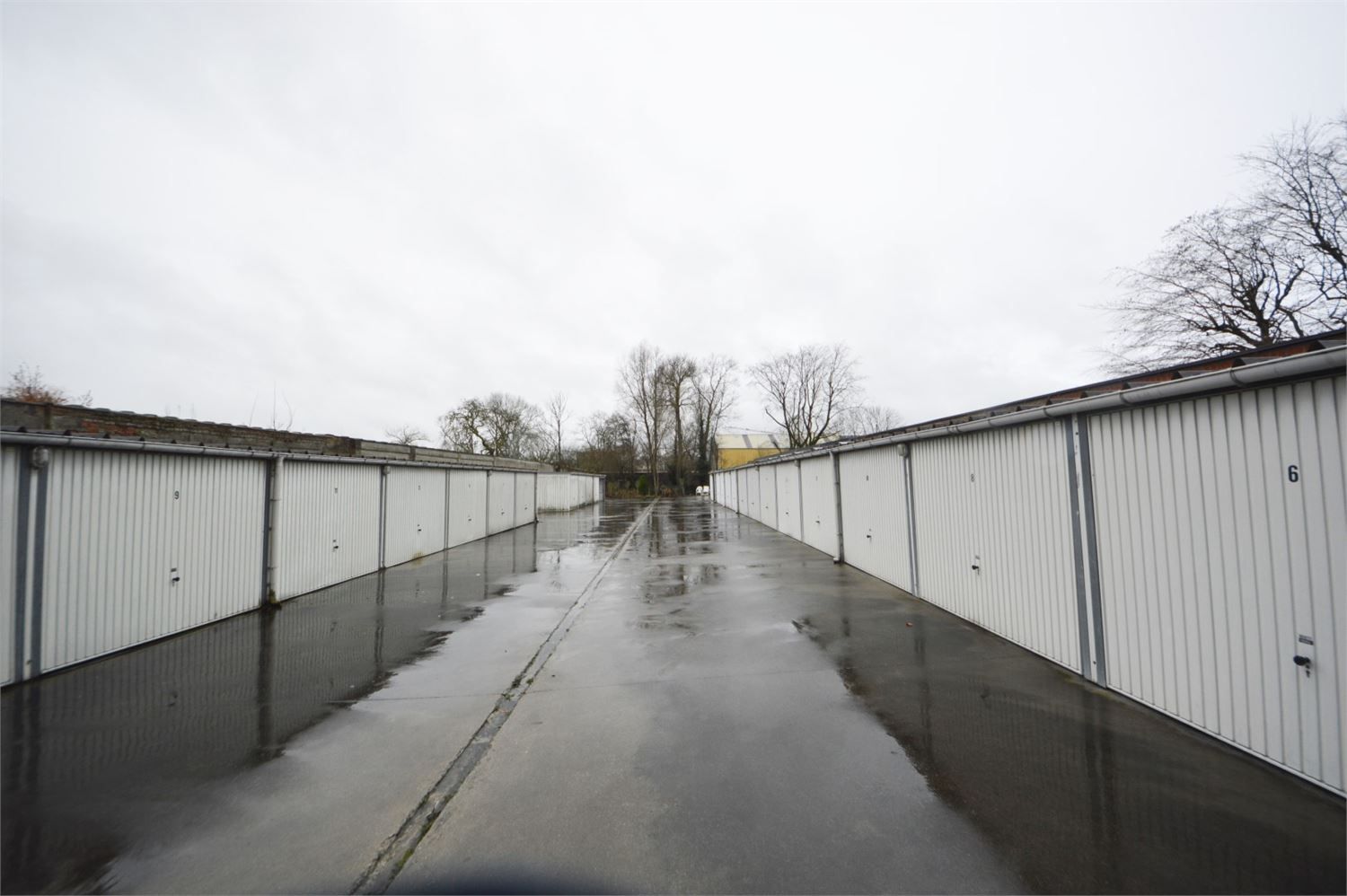 5 GOED GELEGEN GARAGEBOXEN MARKT DEINZE foto 3